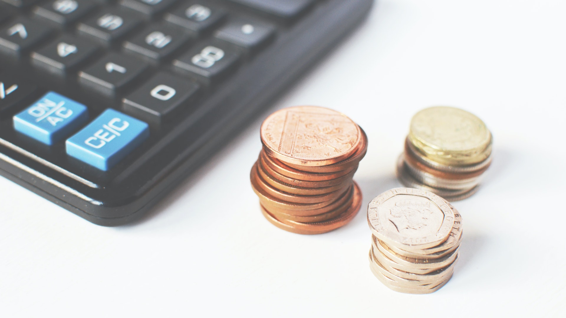 Service Contract Pricing: Integrating Advanced Strategies
